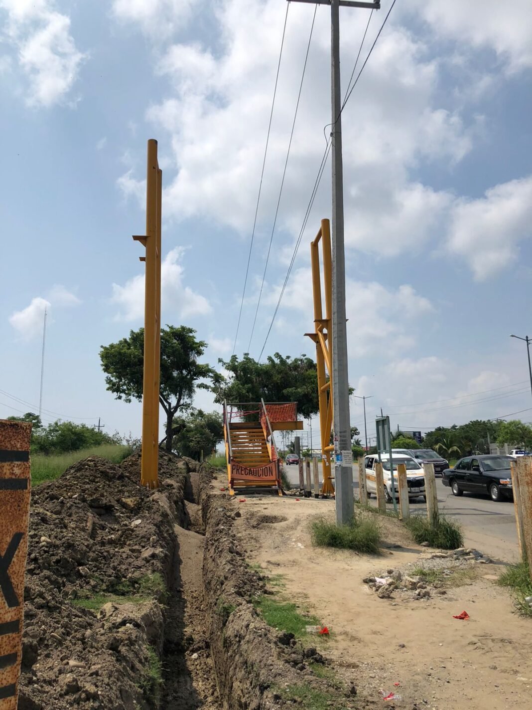 Cerrarán a tráfico vehicular calle de acceso al complejo La Retama