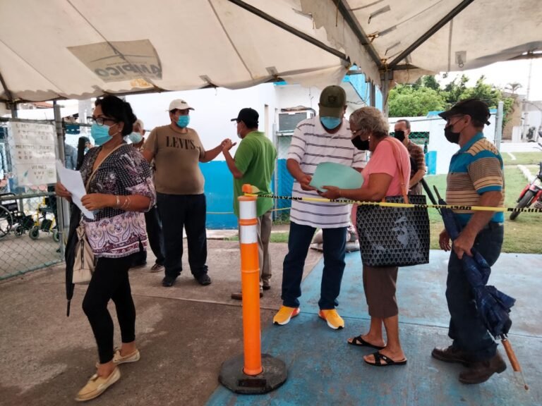 Cubierto ya 70% de vacunación en jornada para personas de 50 a 59 años