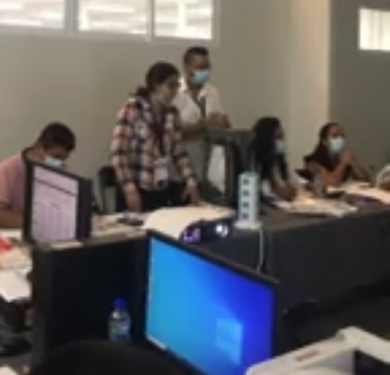 Se manifiestan tantoyuquenses en Xalapa