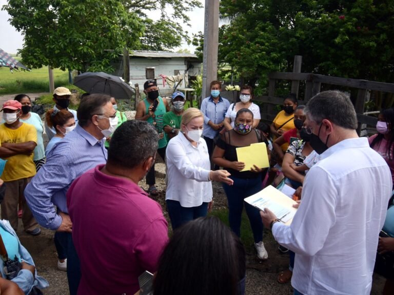 Electrifica Gobierno de Altamira colonia Monte de los Olivos