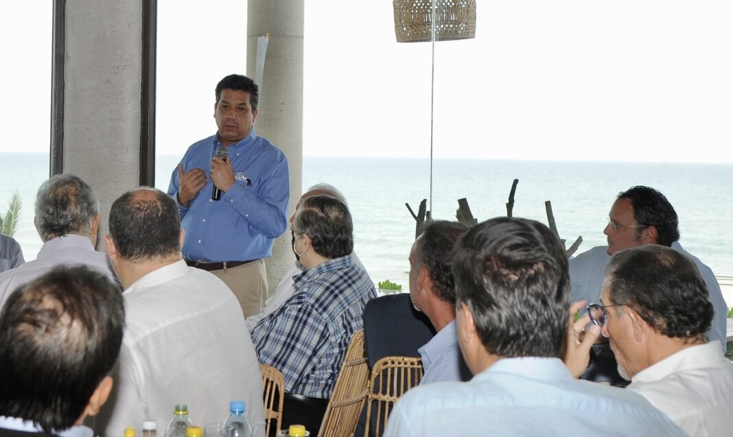 Presenta Gobernador Francisco Cabeza de Vaca el proyecto de la Carretera TAM- Bajío a empresarios del sur de Tamaulipas