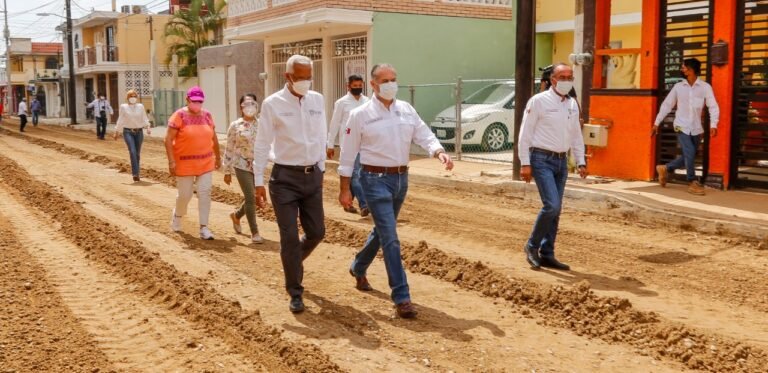 Supervisan en Ciudad Madero avances en obras de pavimentación