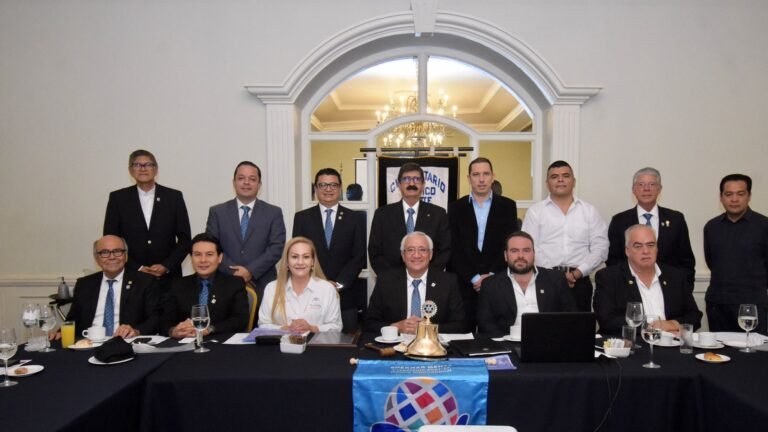 Reconoce Club Rotario Tampico Norte labor social de Gobierno de Alma Laura Amparán