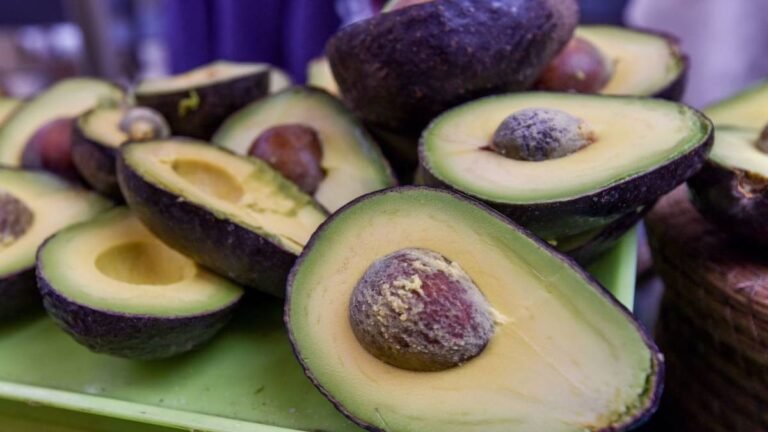 Precio de aguacate se dispara; lo llegan a vender hasta el $93