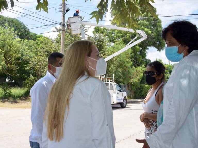 Moderniza Gobierno de Altamira alumbrado público en el sector Monte Alto