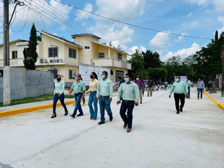 INAUGURAN IMPORTANTE OBRA DE PAVIMENTACION EN EL HIGO