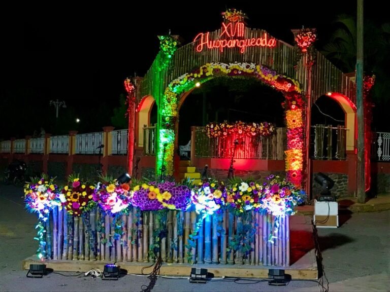 REALIZAN CON GRAN EXITO LA XVIII HUAPANGUEADA TAMALIN 2021