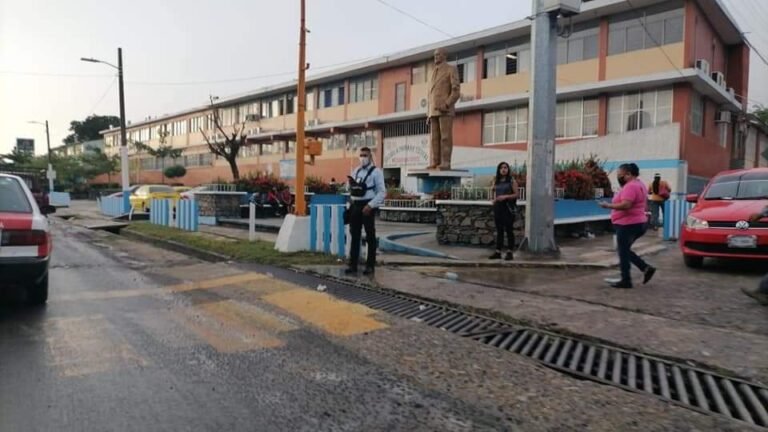 Supervisan vialidad en las escuelas