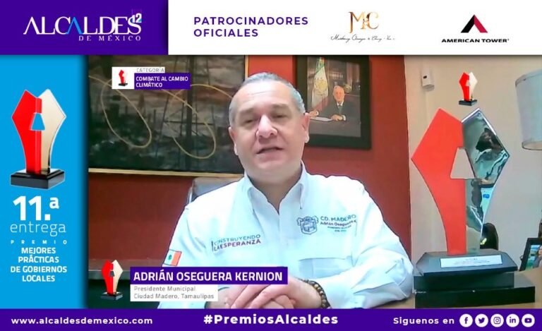 Adrián Oseguera recibe premio nacional Alcaldes de México