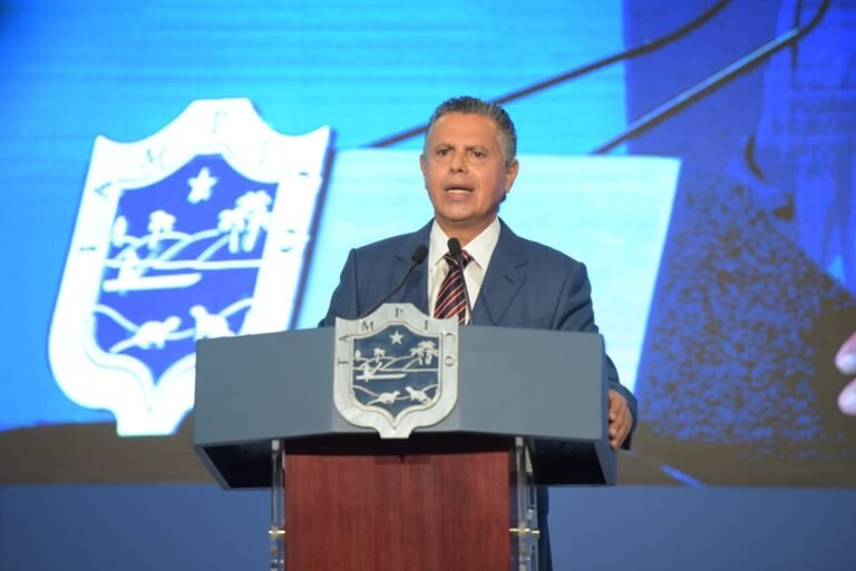 Que Brille Tampico, Que Brille Tamaulipas: Chucho Nader