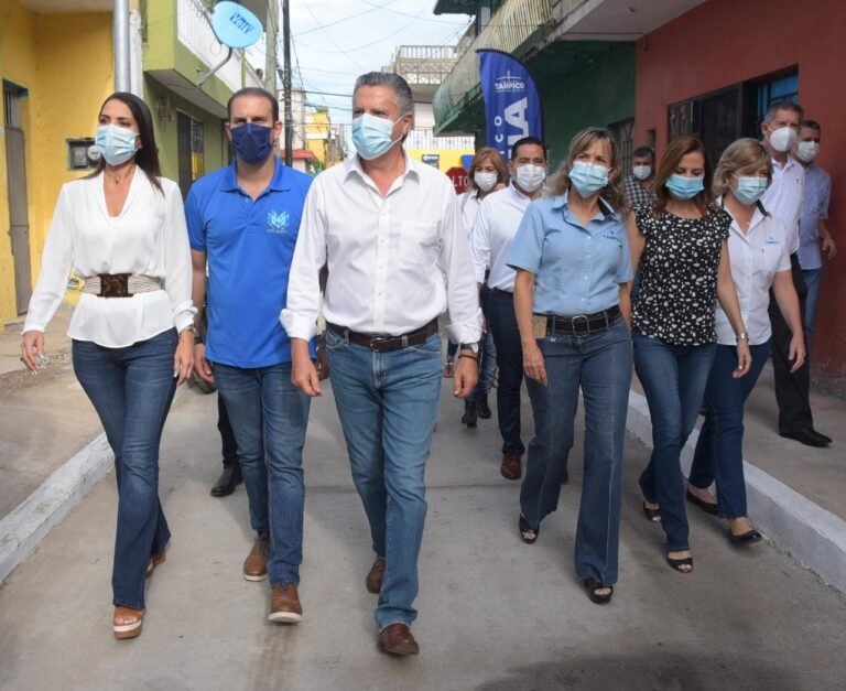 Entrega Chucho Nader Más Obras de Pavimentación en el Cascajal