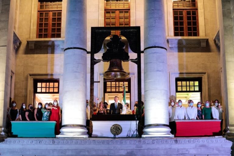 Conmemora Chucho Nader el CCXI Aniversario del Grito de Independencia