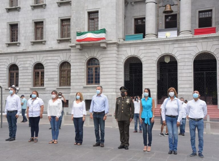 Celebra Chucho Nader 211 Aniversario de la Independencia de México