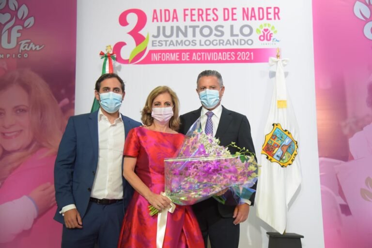 Rinde Aida Féres de Nader su Tercer Informe al Frente del DIF Tampico