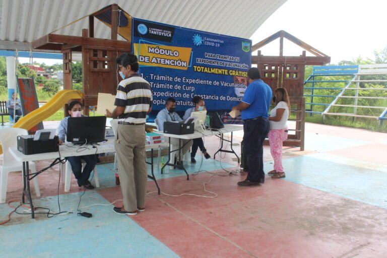 Brindan apoyo a ciudadanos con módulo de atención