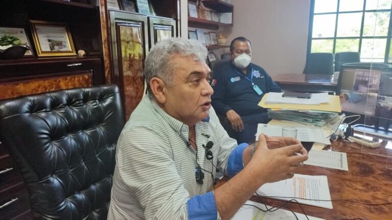 Se deslinda alcalde de supuestas amenazas