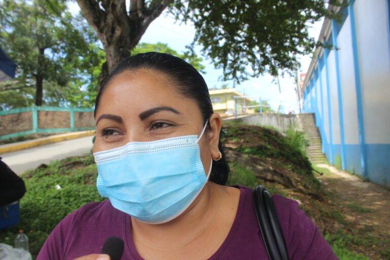 Deben completar esquema de vacunación contra el covid