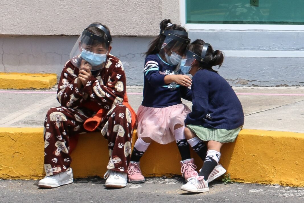 En Veracruz COVID ha dejado huérfanos a 145 niños; DIF
