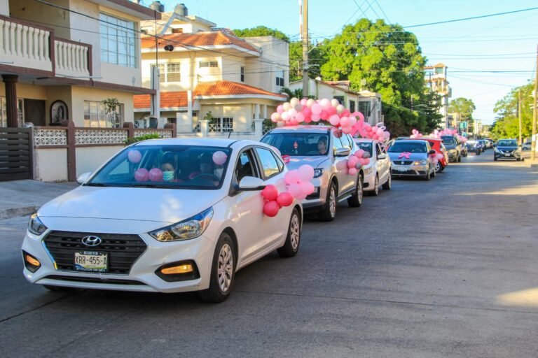 Con caravana concientiza DIF Madero sobre la lucha contra el cáncer de mama