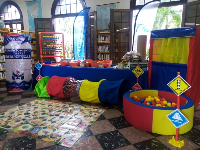 Dotan a bibliotecas de material lúdico