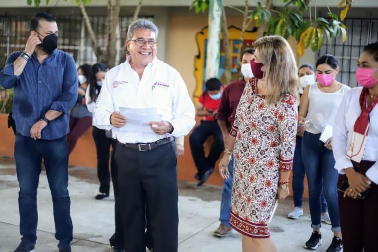 SECTOR EDUCATIVO CUENTA CON EL RESPALDO DE MI GOBIERNO: ARMANDO MARTÍNEZ MANRÍQUEZ