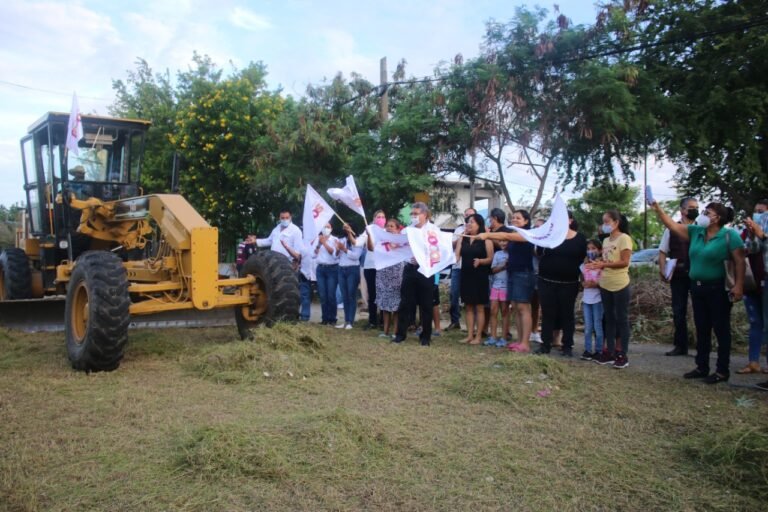 ARRANCA ARMANDO MARTÍNEZ MANRÍQUEZ GRAN JORNADA DE LIMPIEZA EN PARQUE LINEAL DEL EDÉN