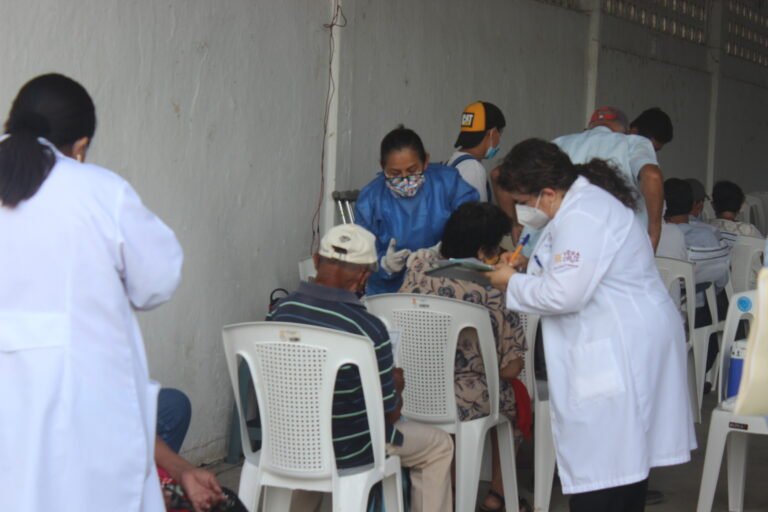 Instalarán módulo de atención en sede de vacunación