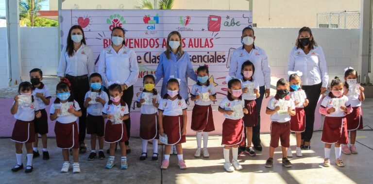 Encabeza Presidenta del DIF Madero regreso a clases presenciales de niños CAI