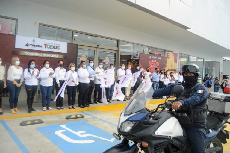 INAUGURA EN ALTAMIRA ARMANDO MARTÍNEZ MANRÍQUEZ EL BUEN FIN 2021