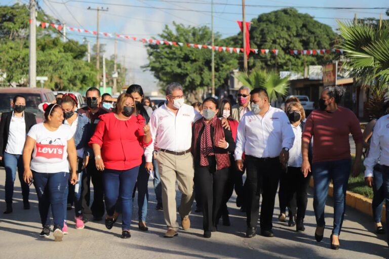 ARRANCA ARMANDO MARTÍNEZ MANRÍQUEZ DOS PUNTOS MÁS DE ACCESO GRATUITO A INTERNET