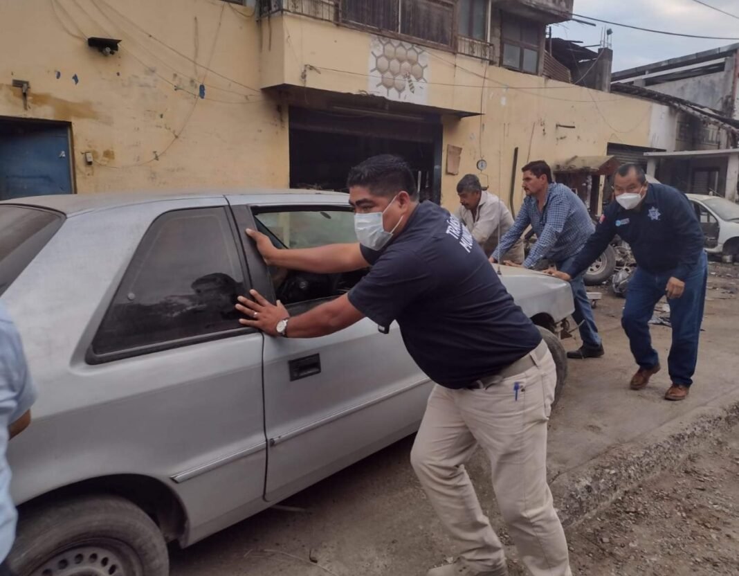 Recuperan espacios de las calles de Tantoyuca