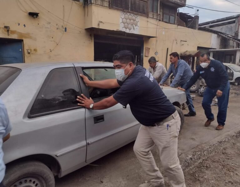 Recuperan espacios de las calles de Tantoyuca