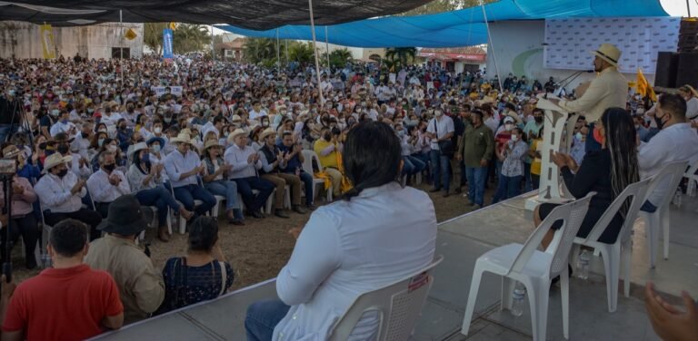Para Cesar Verástegui la política no es confrontación es mediación