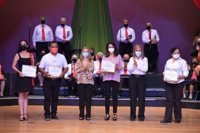 Reiteran Chucho Nader y Aída Féres de Nader su Compromiso con los Adultos Mayores de Tampico