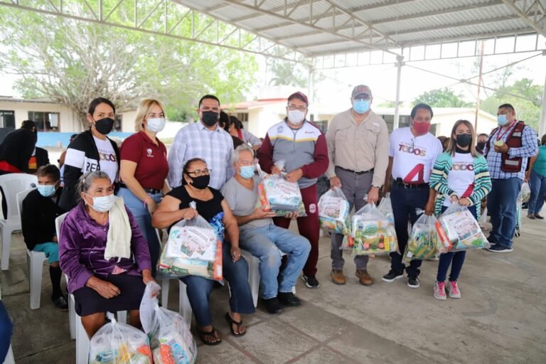 CANALIZA GOBIERNO DE ALTAMIRA 450 APOYOS ALIMENTICIOS A QUIENES MÁS LO NECESITAN