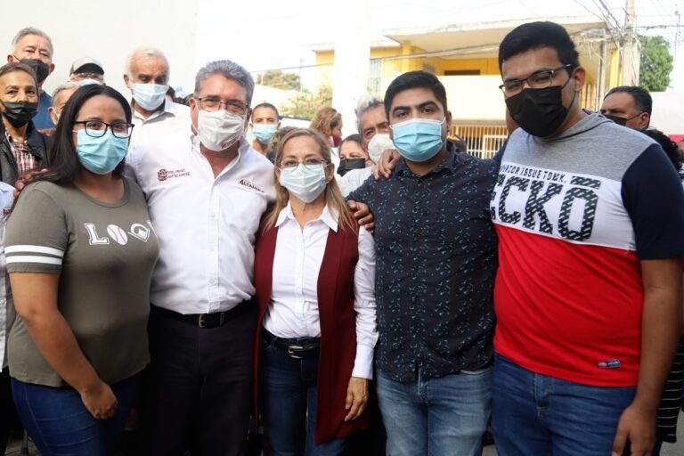 CONTINÚA ARMANDO MARTÍNEZ MANRÍQUEZ PAVIMENTANDO VIALIDADES EN ALTAMIRA