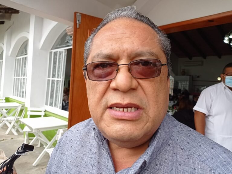 Incremento a salarios mínimos debe ser moderado y ponderado, no por decreto