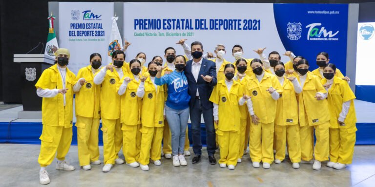 Entrega Gobernador Francisco García Cabeza de Vaca Premio Estatal del Deporte 2021