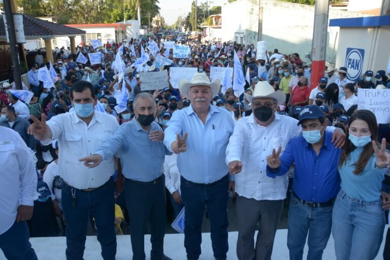 Suma el Truko a miles de priistas, panistas y perredistas en su recorrido por el Estado