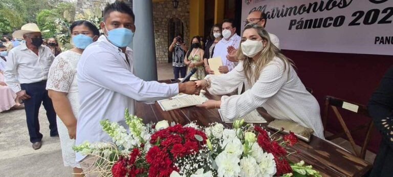 LLEVAN A CABO MATRIMONIOS COLECTIVOS EN PÁNUCO