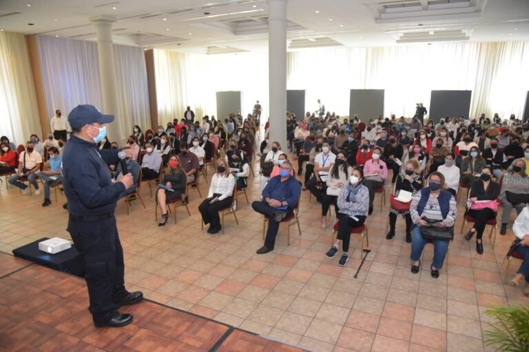 Ofrece Policía Cibernética Plática sobre Sexting y Ciberacoso en Tampico