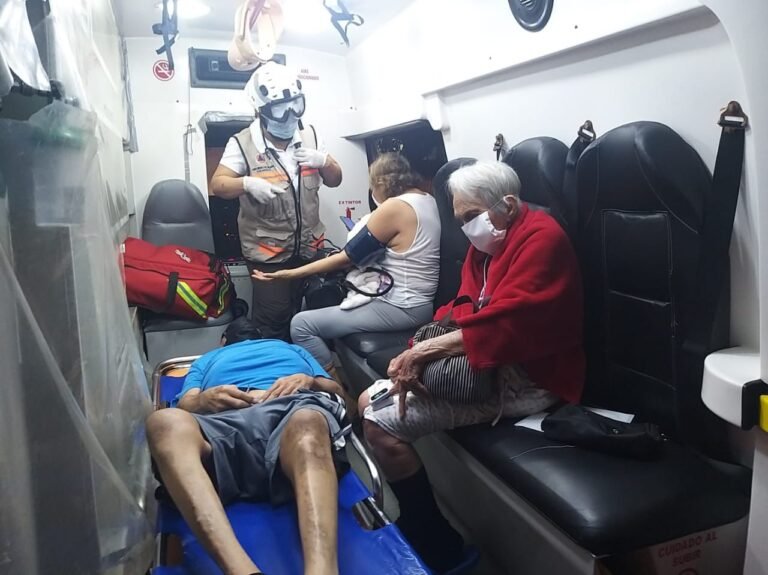 Fuga de gas en vagones de Ferromex provoca gran movilización de unidades de emergencia