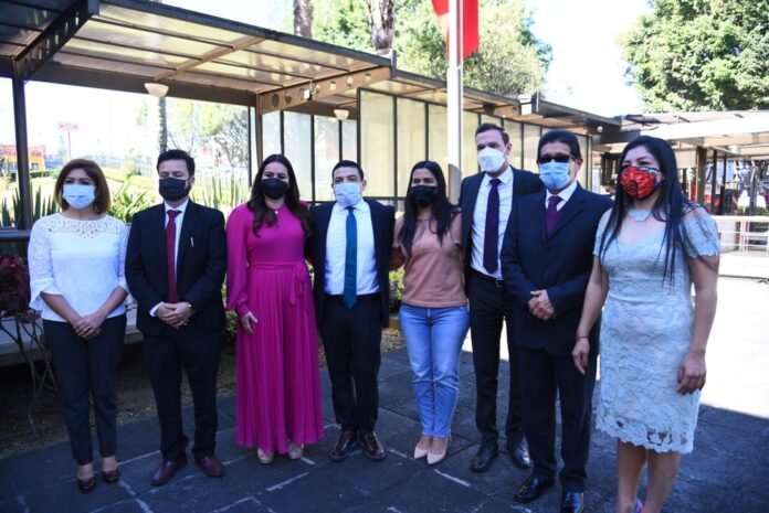 NOV24FEBRERO2022BANDERA71