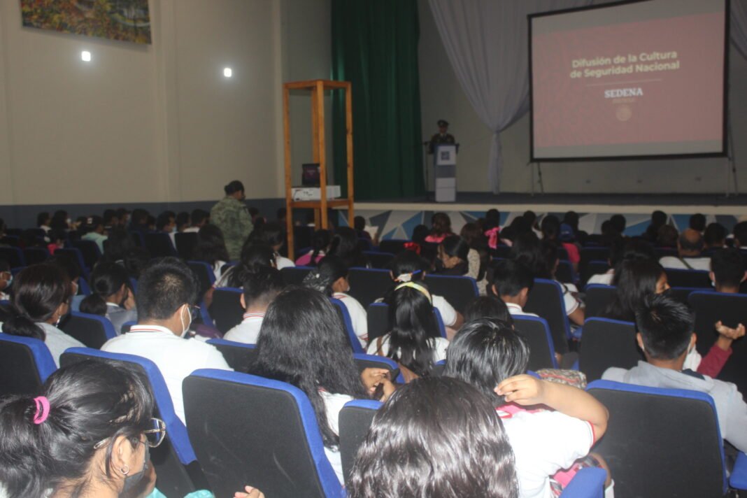 Realizan conferencia sobre seguridad nacional