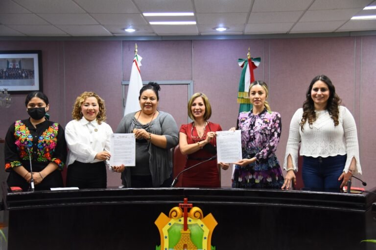 Aprueba Comisión dictamen para otorgar el Premio Estatal de la Mujer 2022