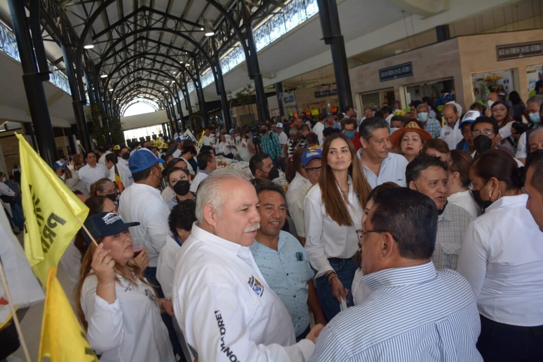 TRUKO SABE ESCUCHAR; COMERCIANTES