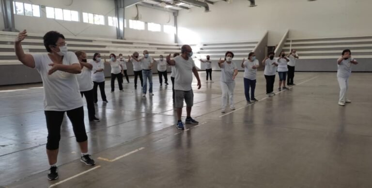 TODOS LOS DÍAS TRABAJAN EN PRO DEL DESARROLLO INTEGRAL DE LOS ADULTOS MAYORES