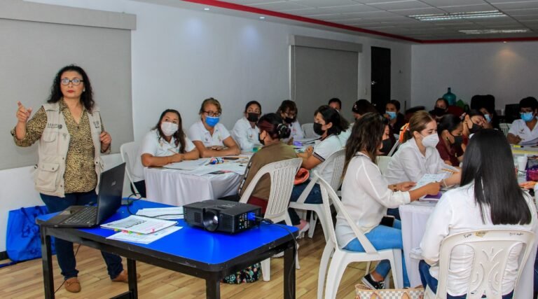 CERTIFICAN A MAESTRAS DE LOS CAIC EN CALIDAD EDUCATIVA