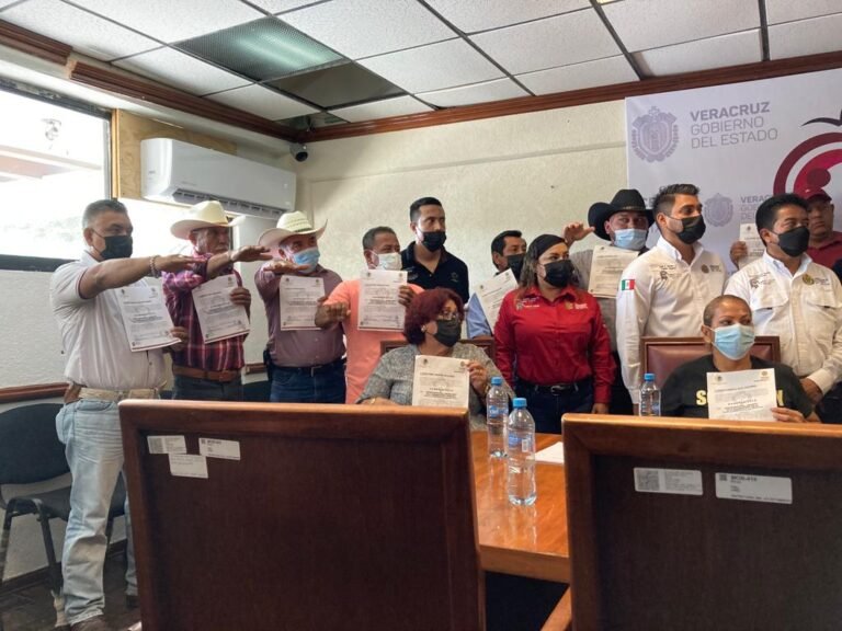 TOMAN PROTESTA A NUEVOS AGENTES MUNICIPALES EN PUEBLO VIEJO￼