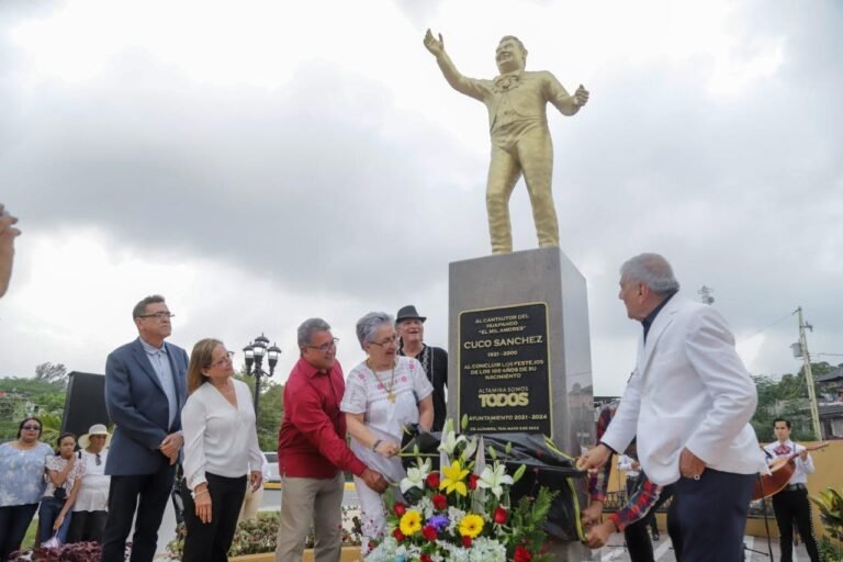 RINDEN HOMENAJE AL COMPOSITOR CUCO SÁNCHEZ